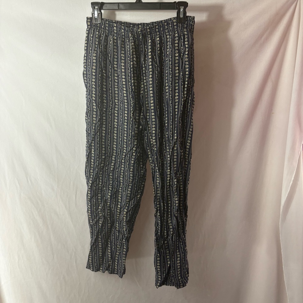 Vintage Sag Harbor Women's pull on palazzo pants